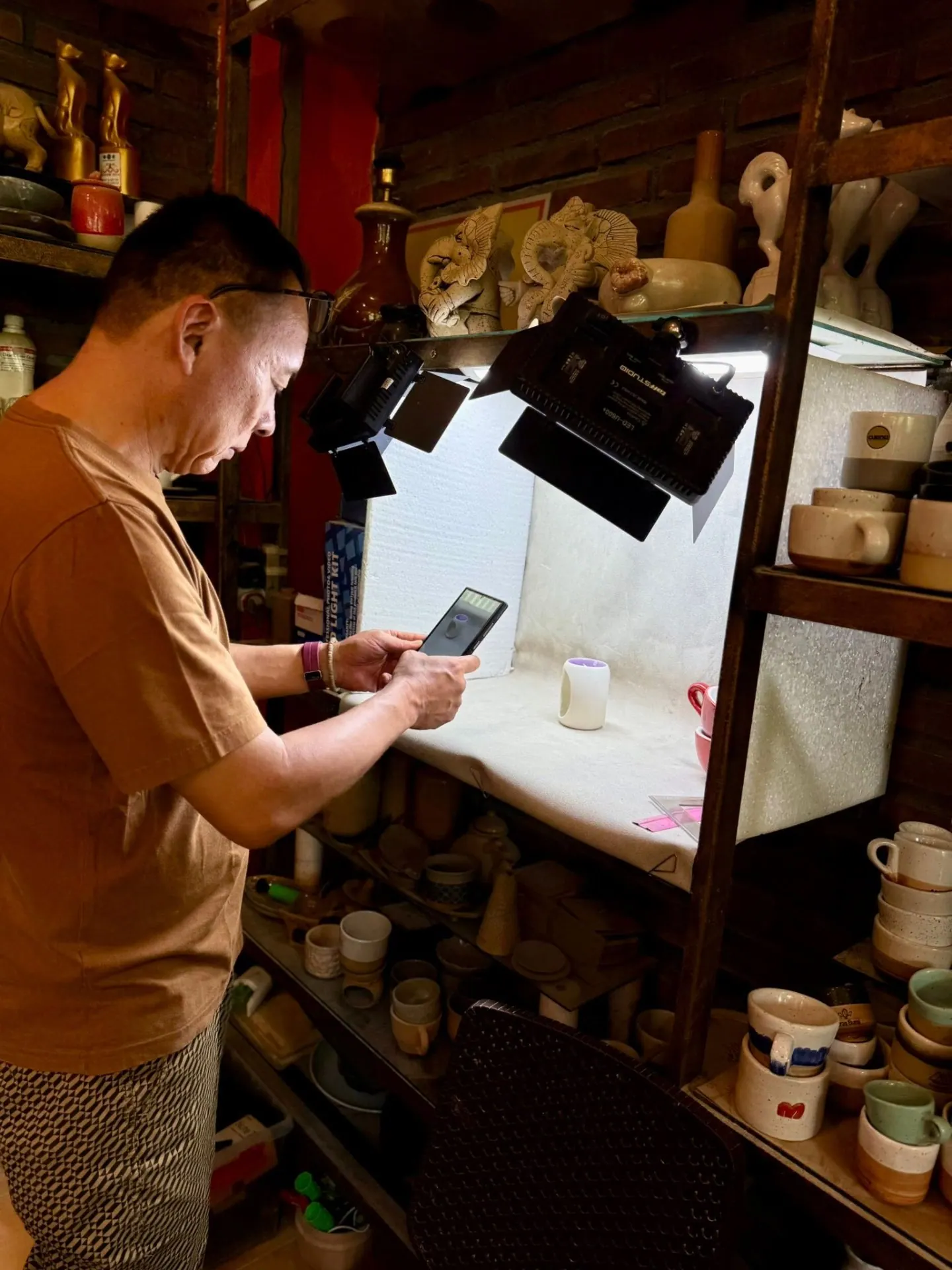 Photographing ceramics in a small studio setup